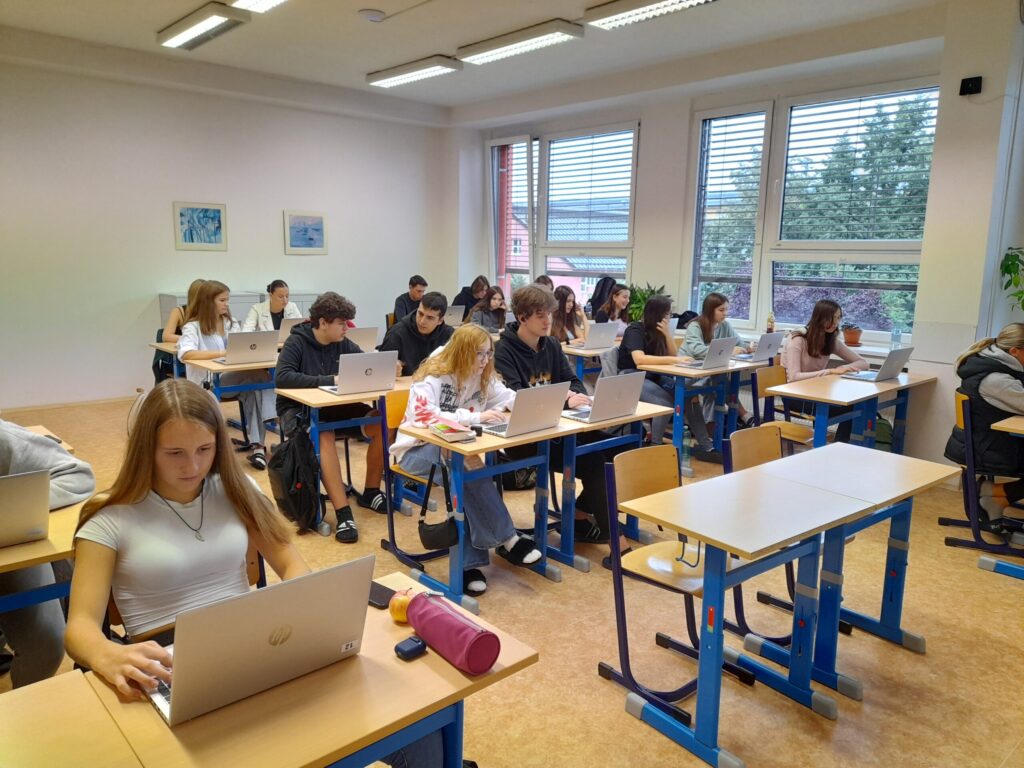 Nová mobilní počítačová učebna