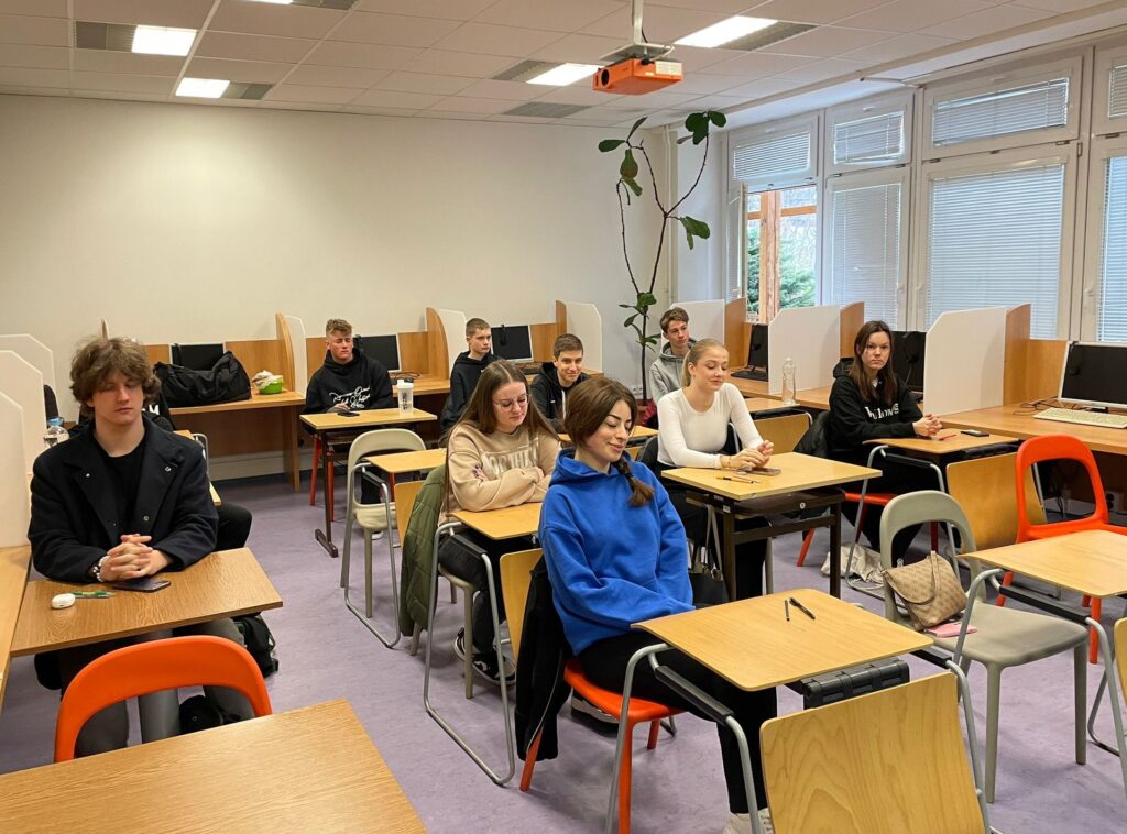 Mock test (zkouška nanečisto)
